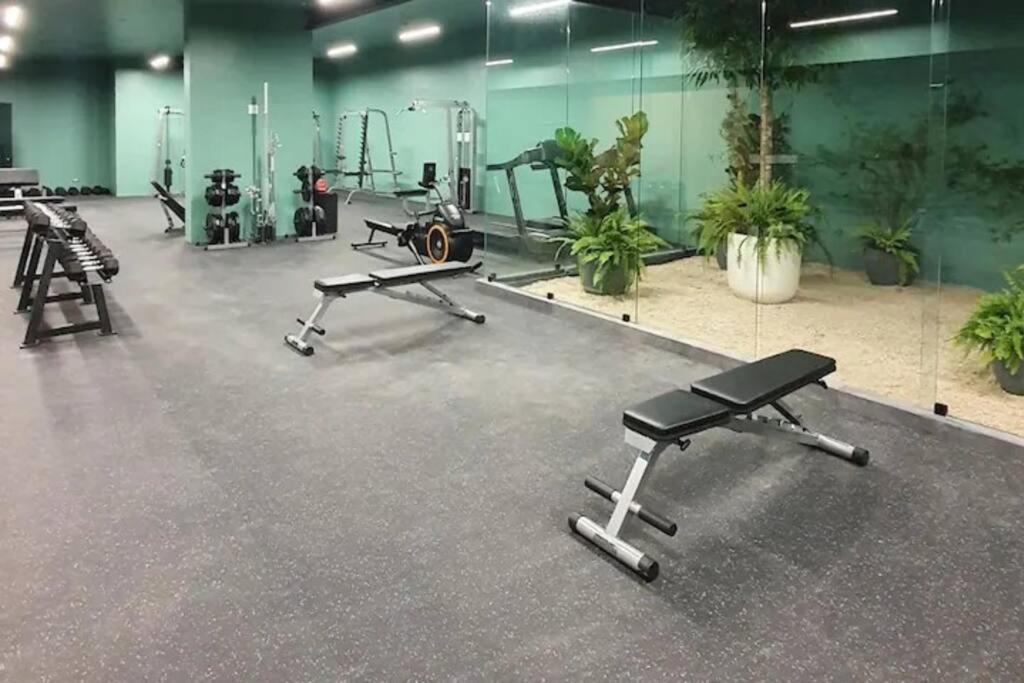 Cosmopolitan Apt 1407, 5 Star Facilities, 15M Sjo Airport, Parking, Pool, Gym San Jose  Luaran gambar