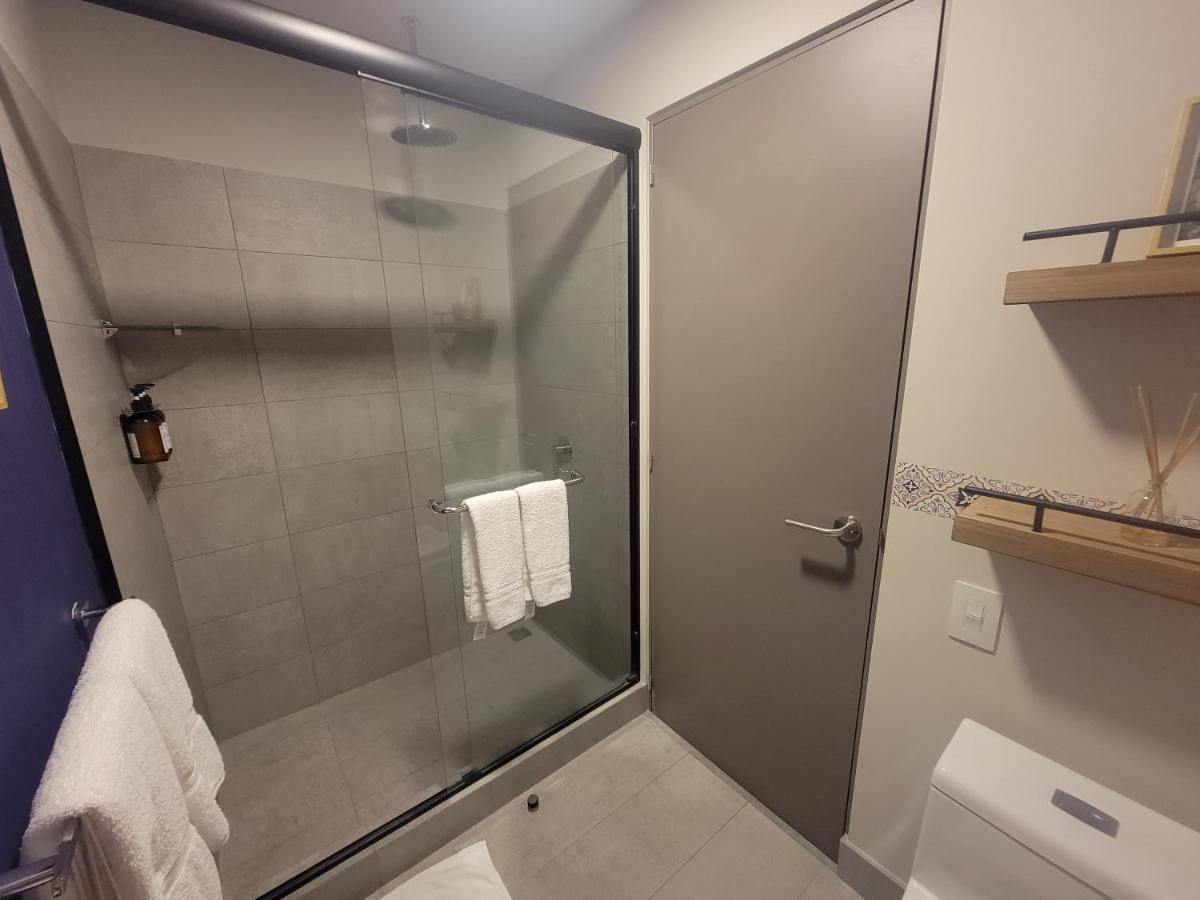 Cosmopolitan Apt 1407, 5 Star Facilities, 15M Sjo Airport, Parking, Pool, Gym San Jose  Luaran gambar